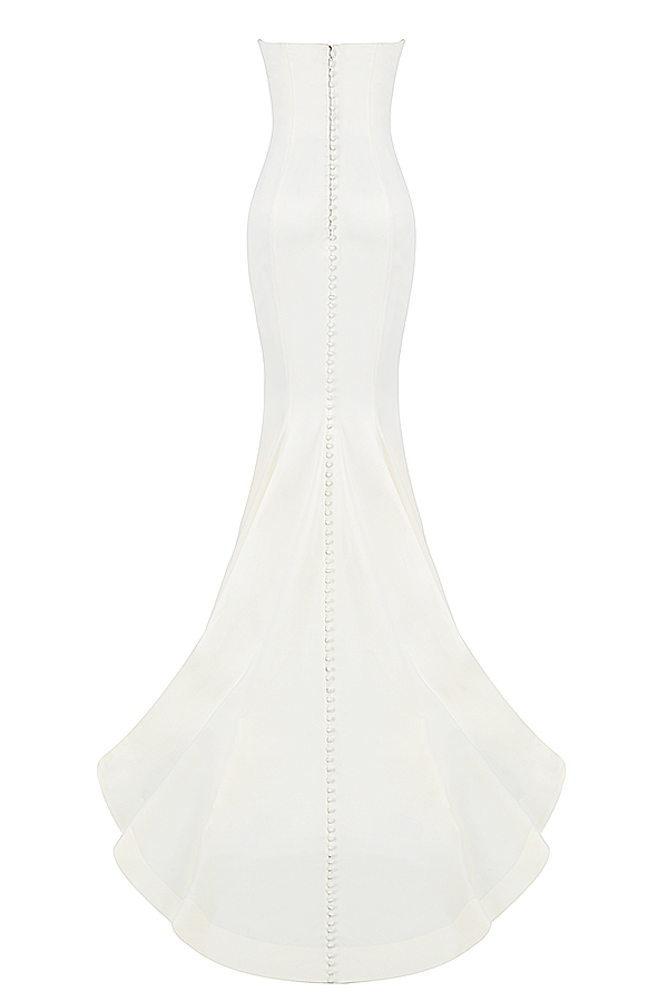 elfenbeinfarbenes trägerloses brautkleid aus satin