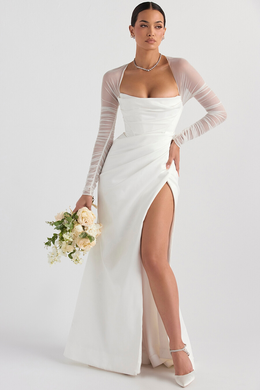 weißes brautkleid aus satin