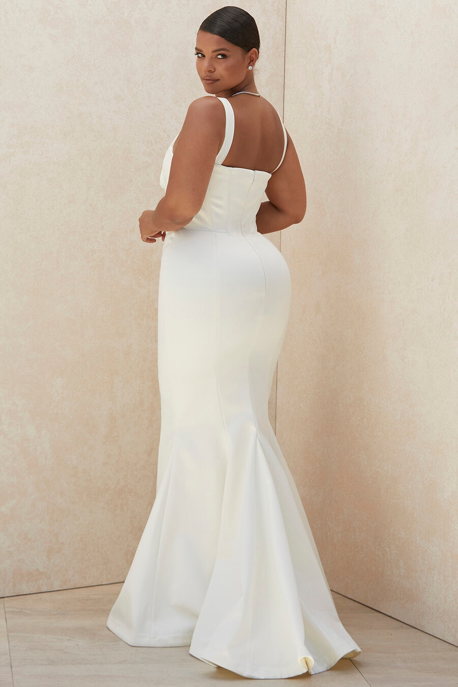 elfenbeinfarbenes balconette-brautkleid mit korsett – limitierte auflage