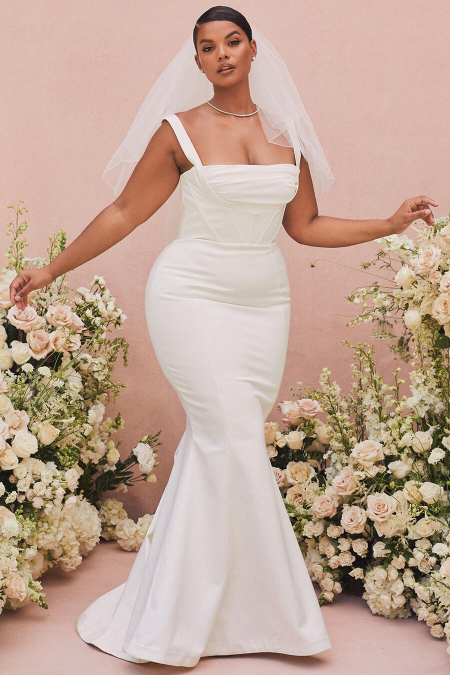 elfenbeinfarbenes balconette-brautkleid mit korsett – limitierte auflage