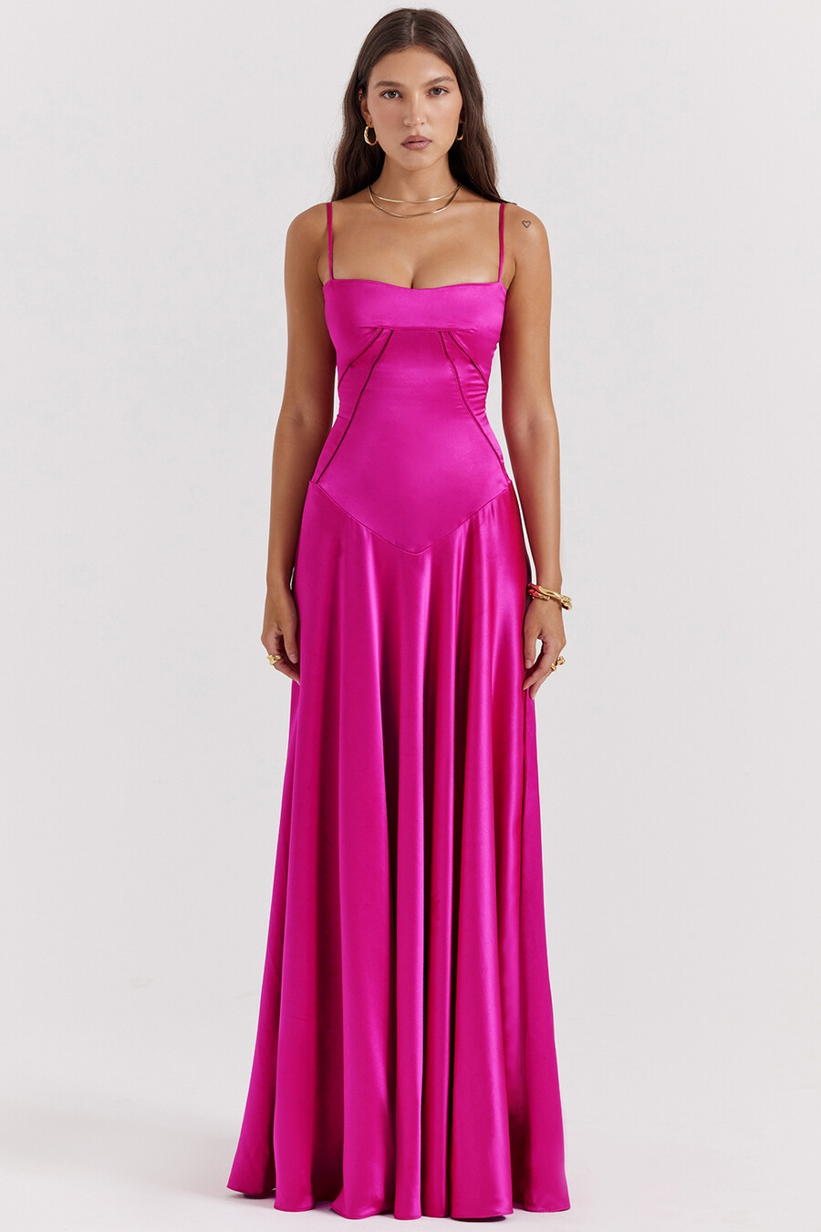 fuchsiafarbenes maxikleid mit schnürung
