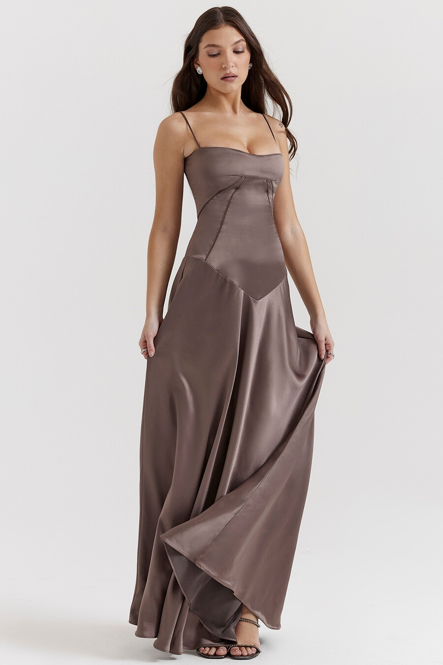 rauchfarbenes maxikleid mit schnürung