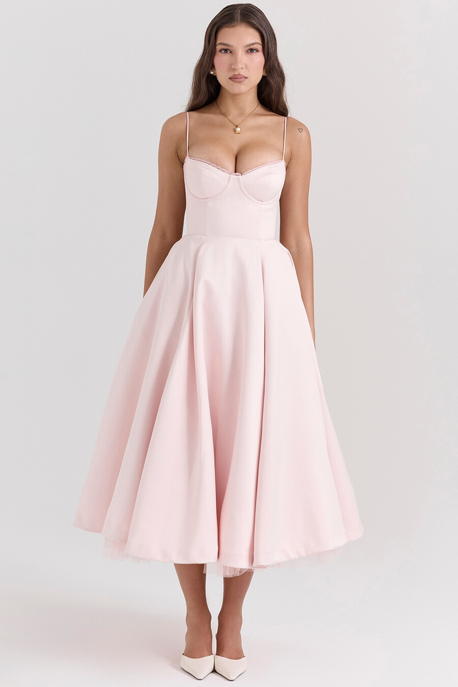 ballerina-kleid in rosa midi-länge
