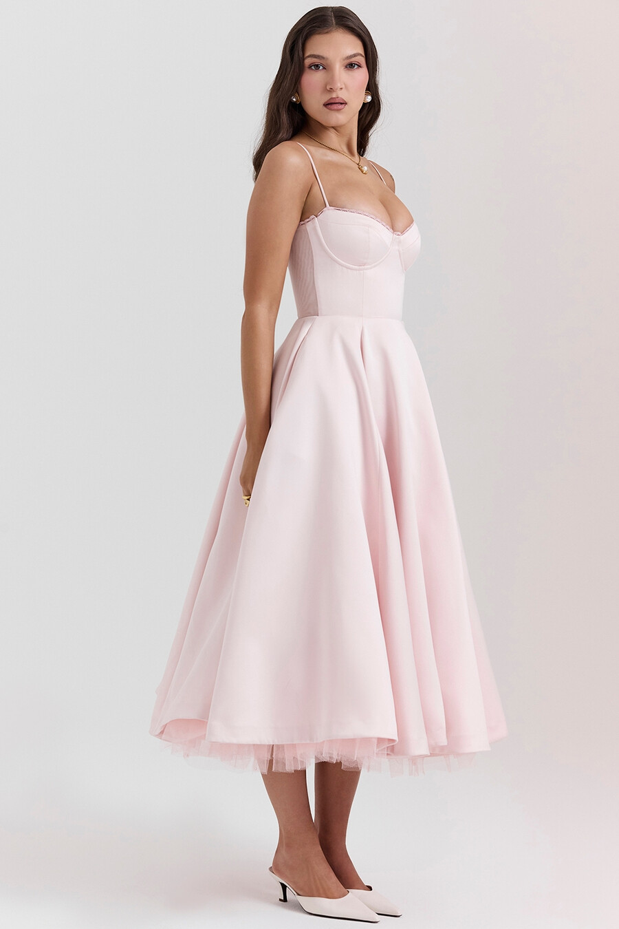 ballerina-kleid in rosa midi-länge