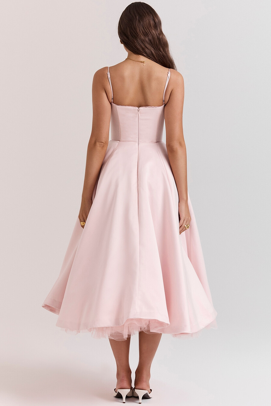 ballerina-kleid in rosa midi-länge