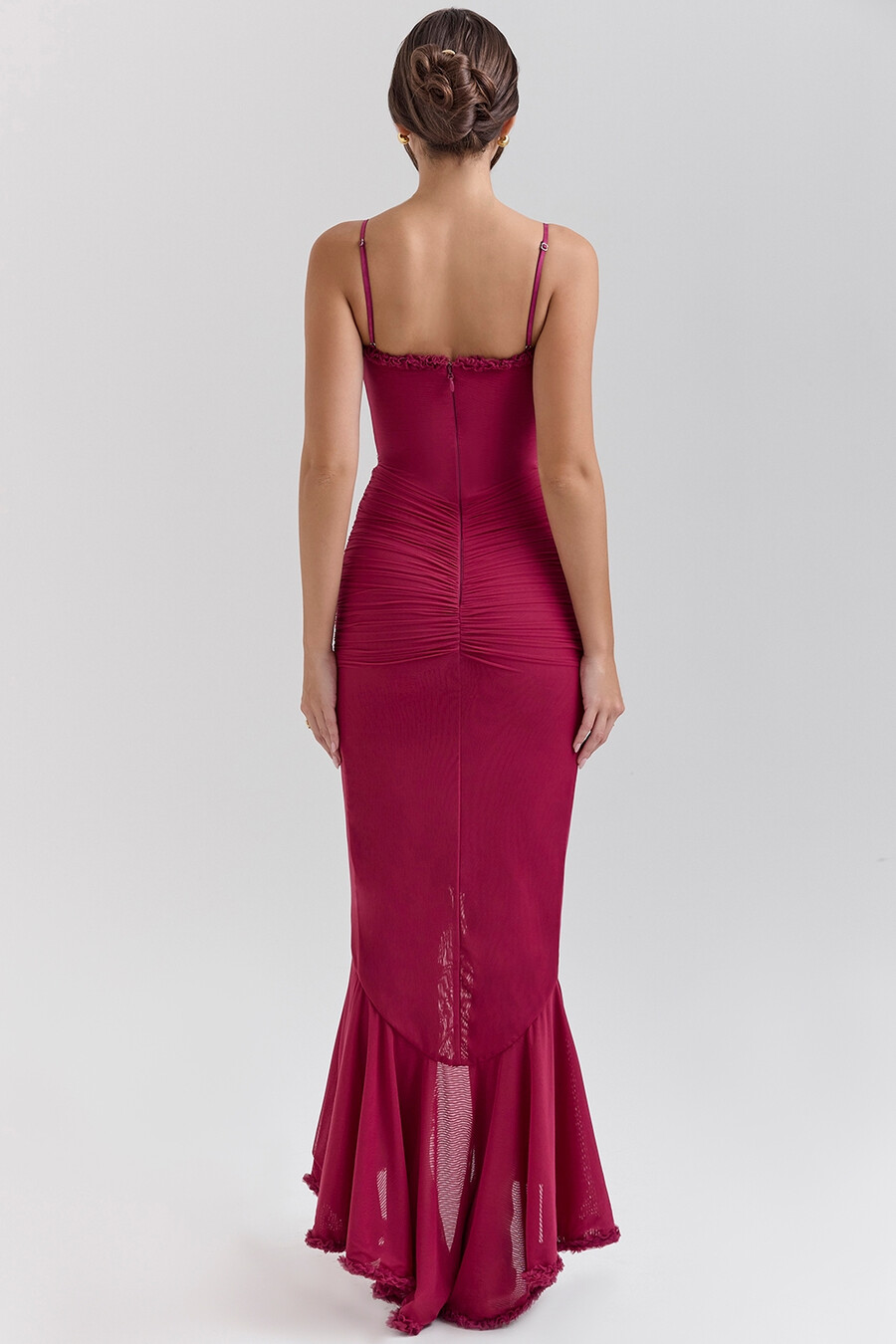 weinrotes kleid mit rüschen vorne