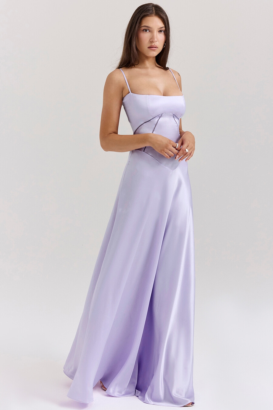 orchideenfarbenes maxikleid mit schnürung