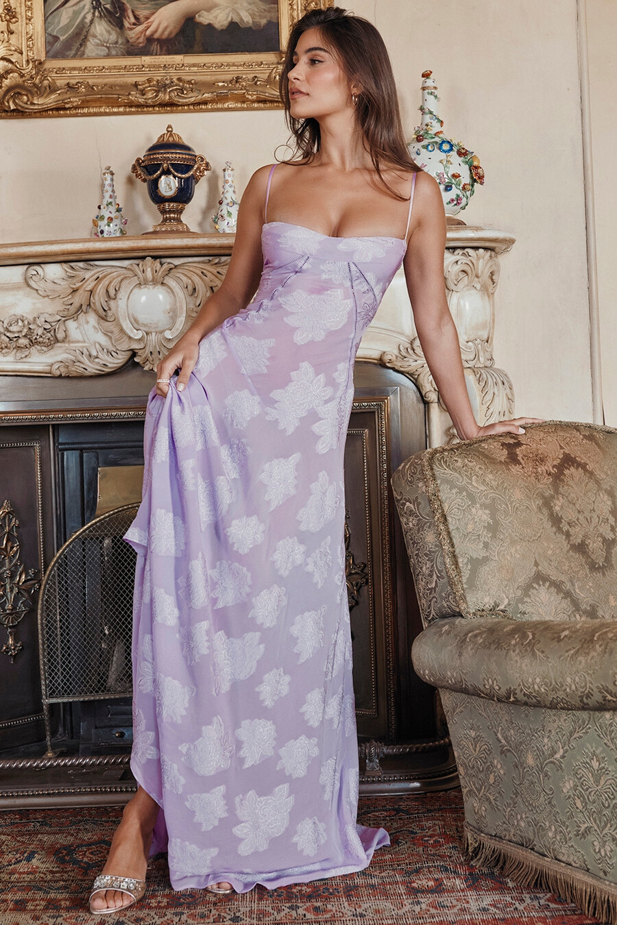maxikleid mit orchideenmuster und spitzenrücken
