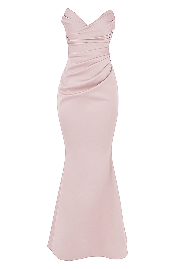trägerloses abendkleid aus rosafarbenem satin