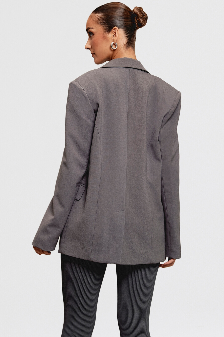 dunkelgrauer oversize-blazer