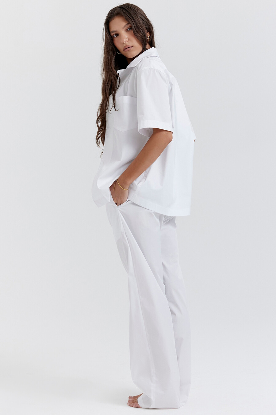 weißes oversize-hemd