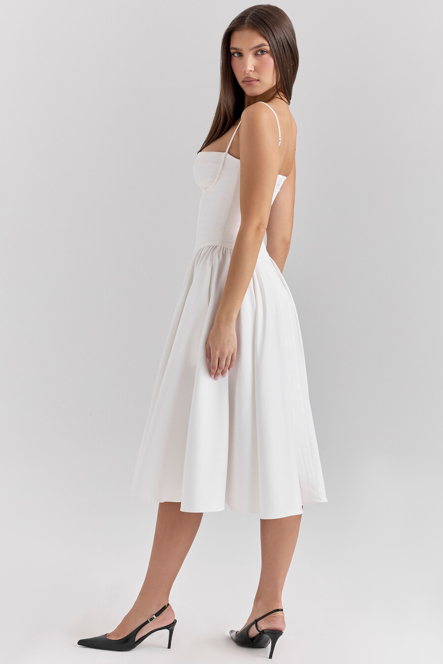 weißes korsett-midikleid
