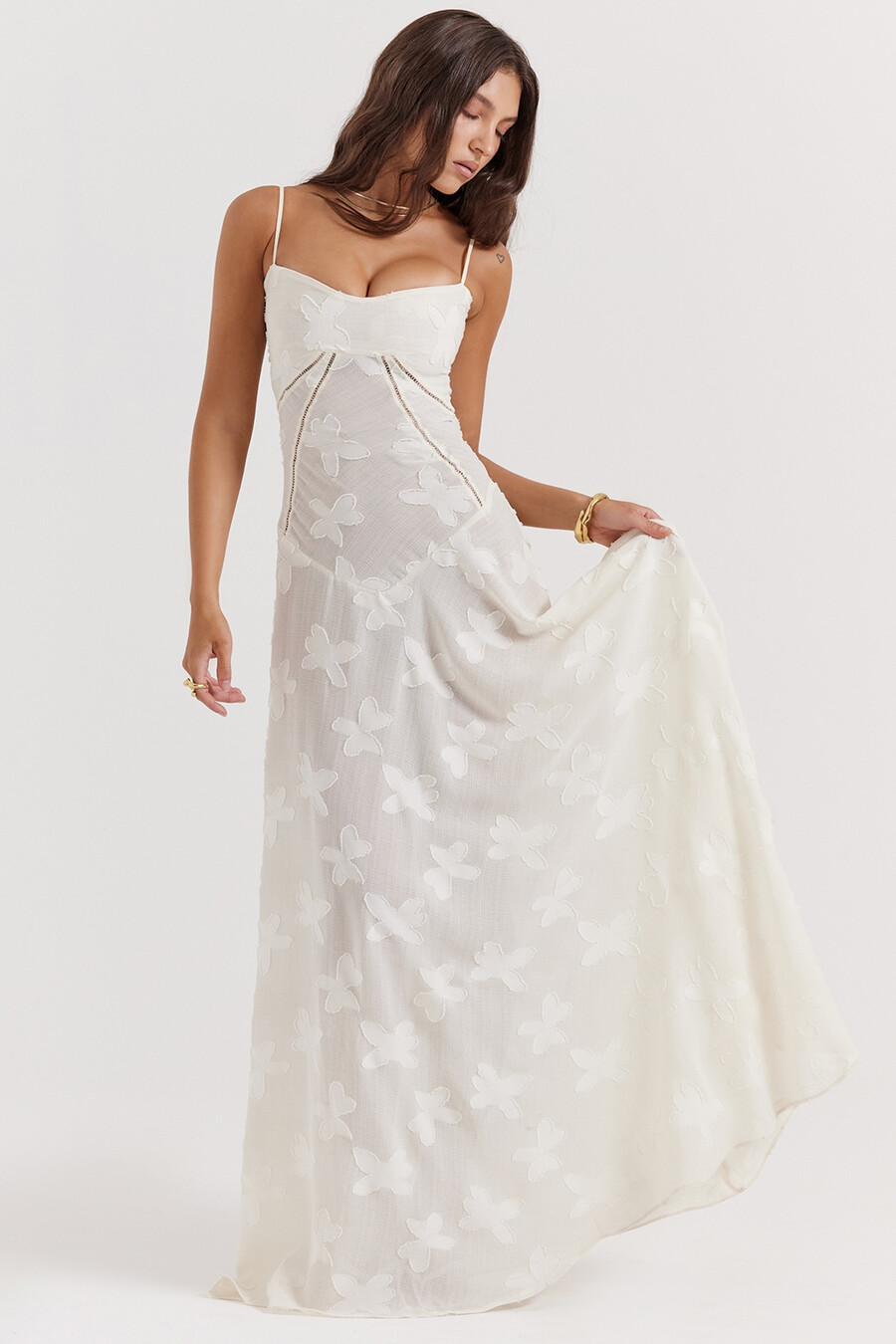 vintage cremefarbenes maxikleid mit blumenmuster und spitzenrücken