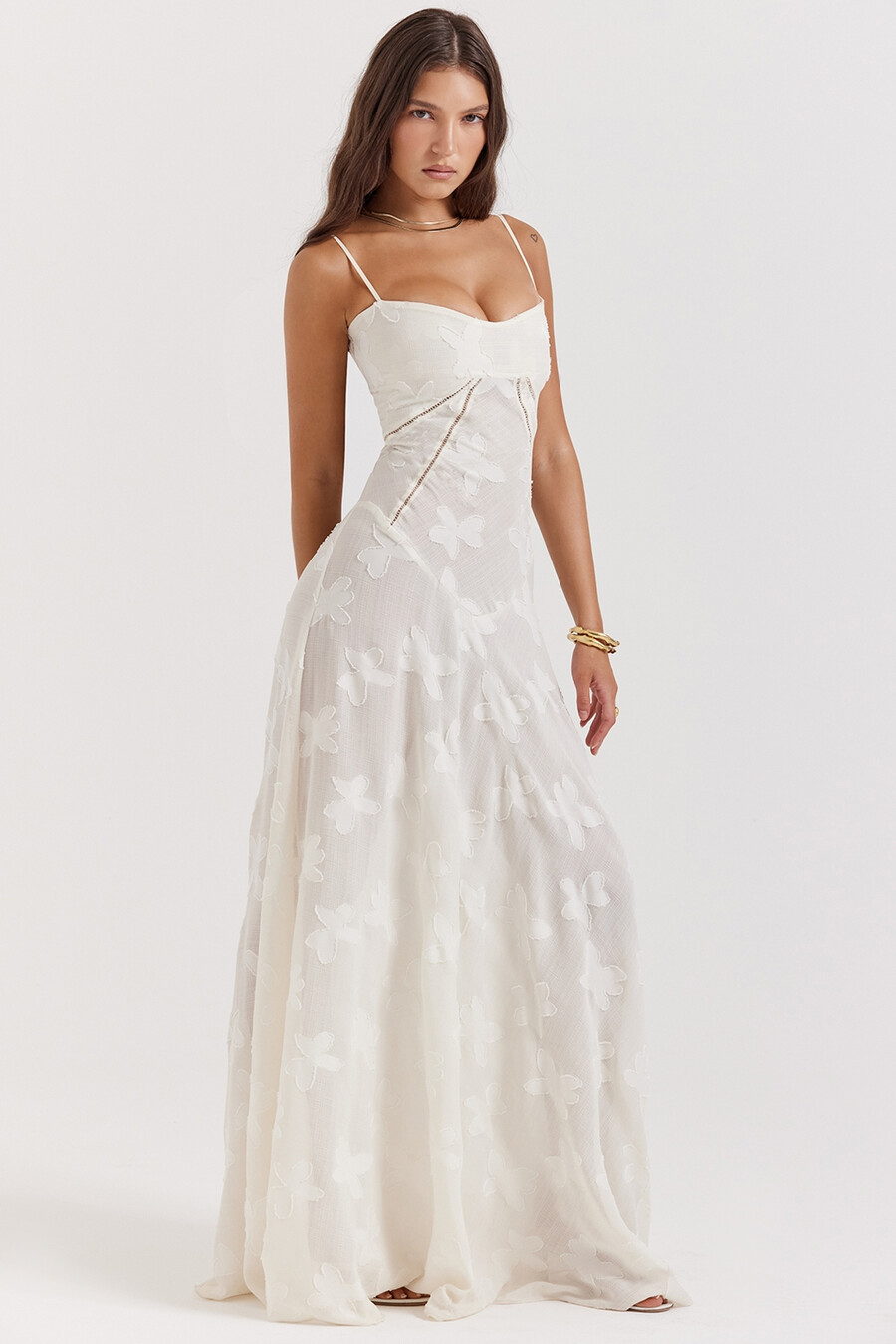 vintage cremefarbenes maxikleid mit blumenmuster und spitzenrücken