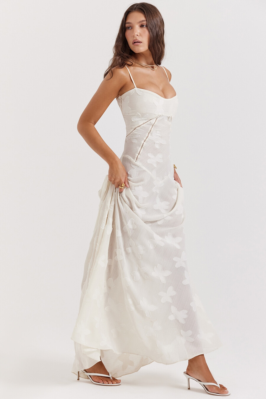 vintage cremefarbenes maxikleid mit blumenmuster und spitzenrücken