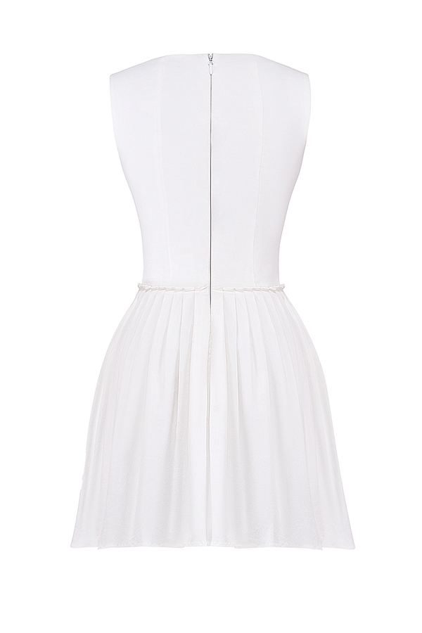 weißes plissiertes minikleid