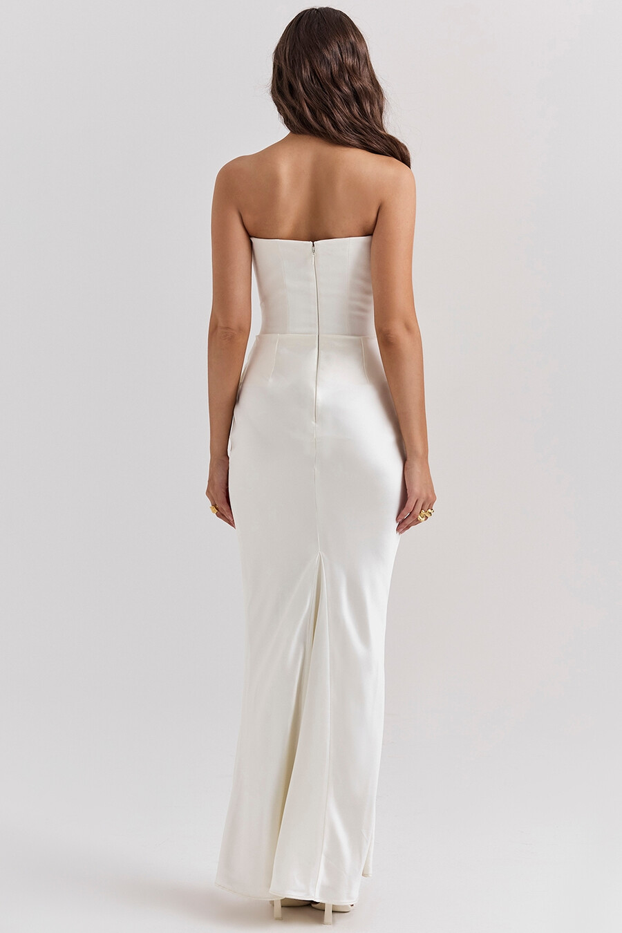 elfenbeinfarbenes trägerloses korsettkleid