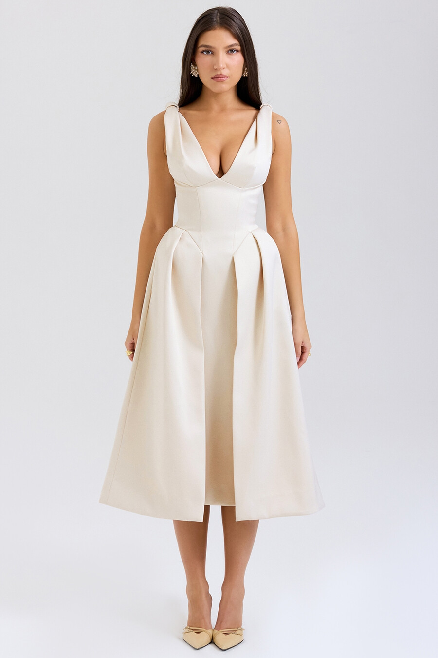 vintage cremefarbenes satin-plissee-midikleid