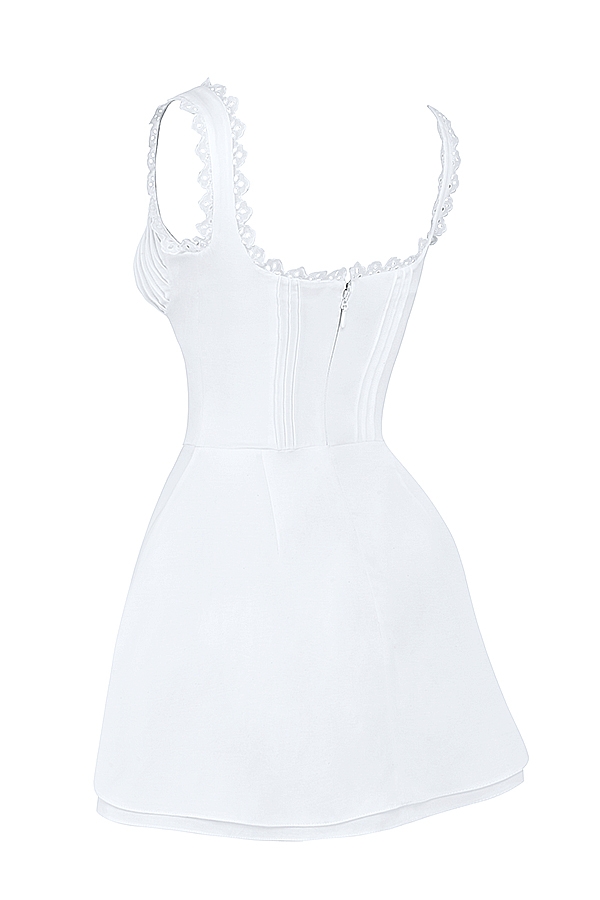 weißes minikleid mit abnähern
