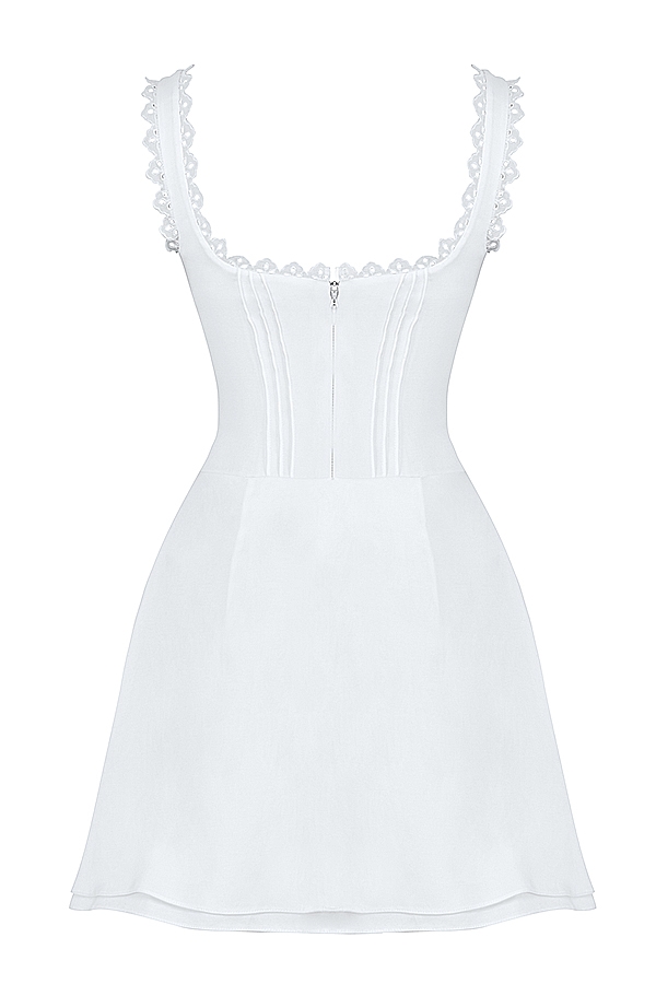 weißes minikleid mit abnähern