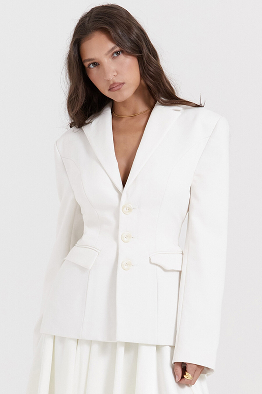 elfenbeinfarbener taillierter blazer
