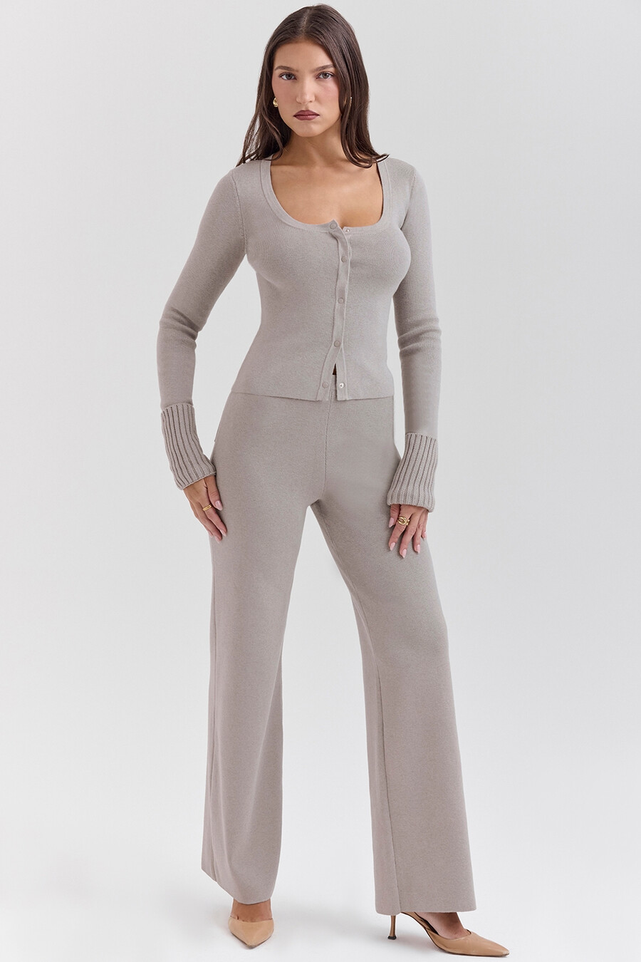 grauer kaschmir-cardigan mit rippbündchen