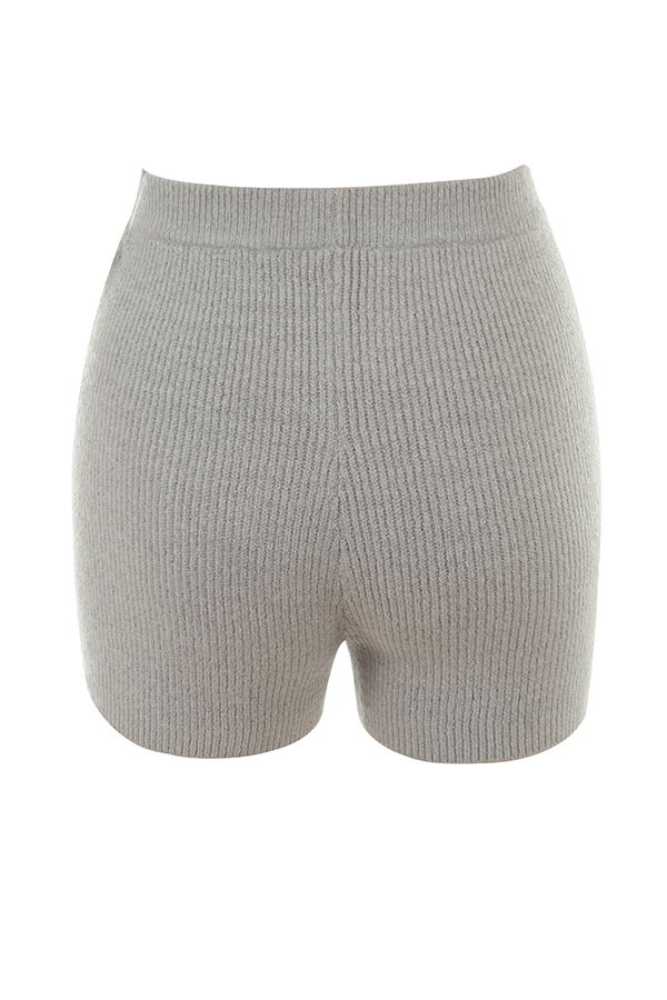graue strickshorts mit hohem bund