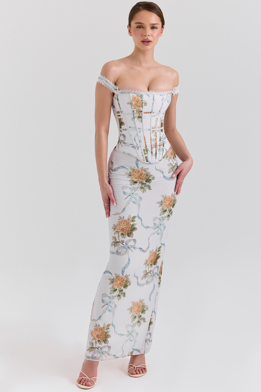 hellblaues maxikleid mit vintage-print und korsettmuster
