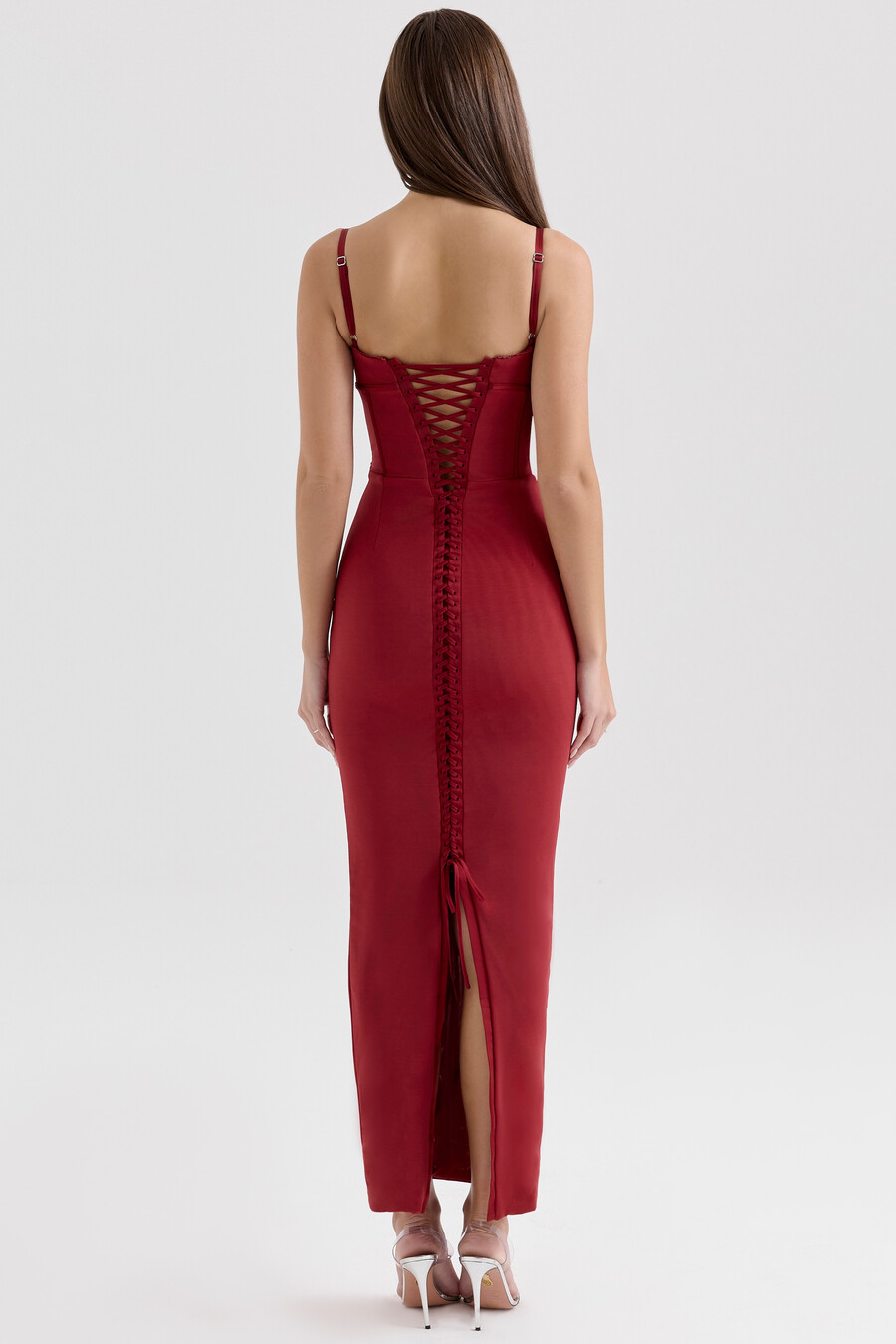 weinrotes figurbetontes maxikleid aus mesh