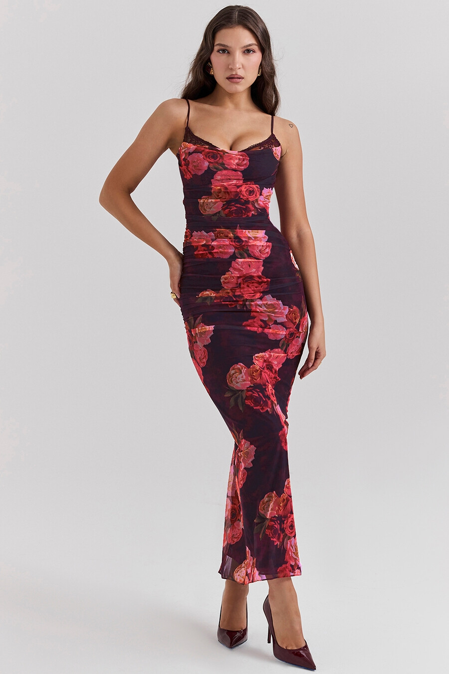 romantisches maxikleid mit blumenmuster