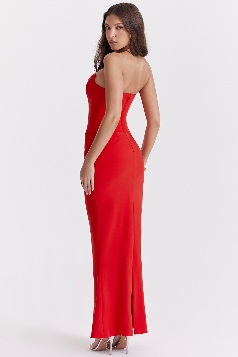 kirschrotes trägerloses korsettkleid