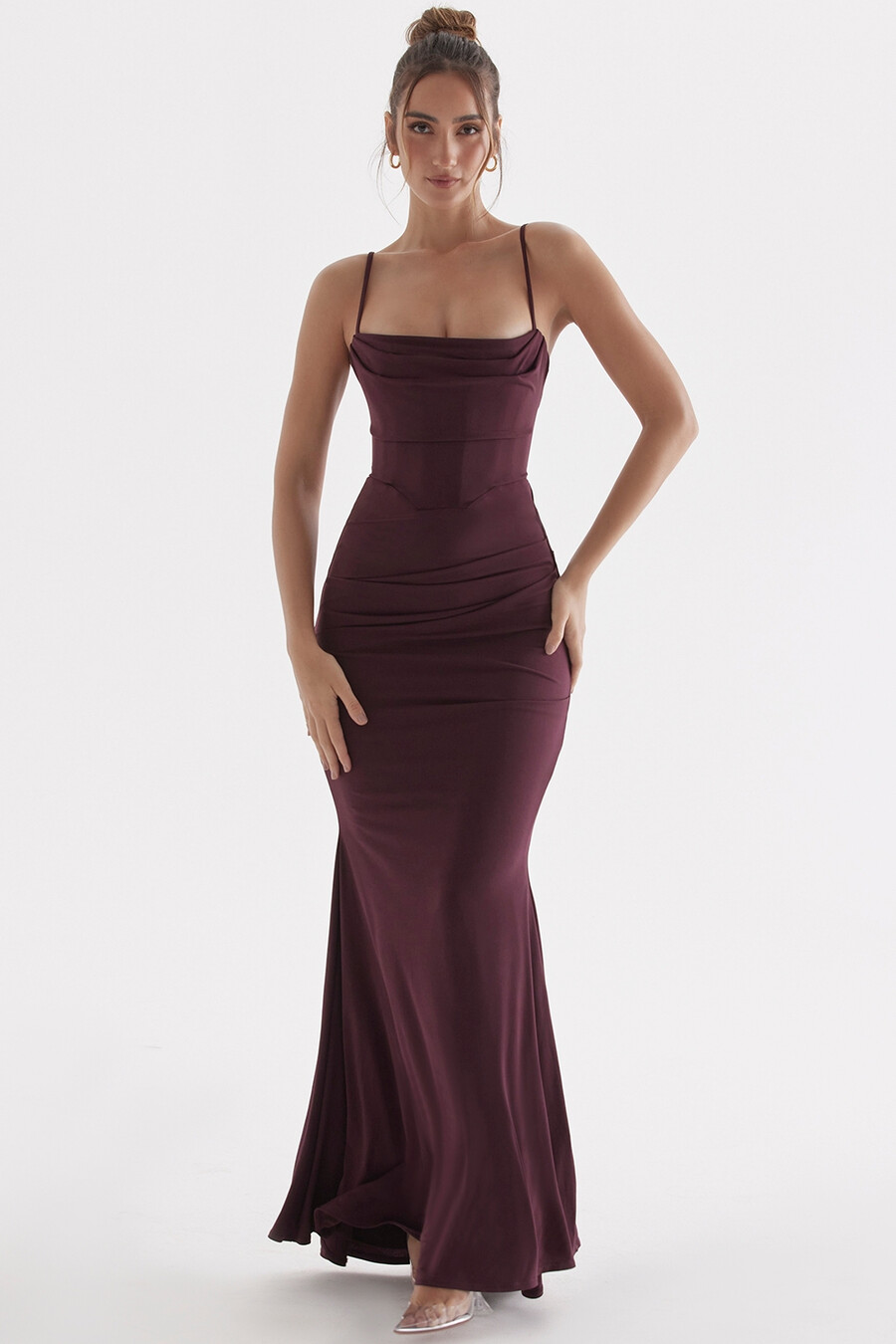 dunkelkirschrotes korsett-maxikleid