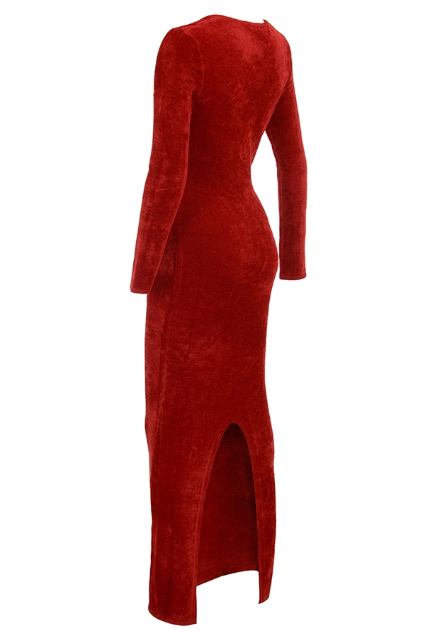 scharlachrotes chenille-kleid mit herzausschnitt