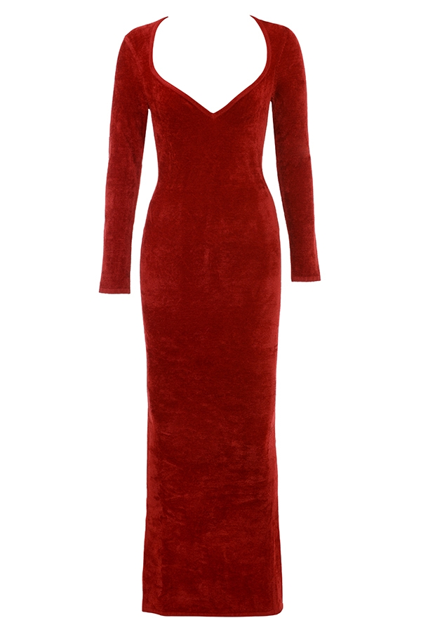 scharlachrotes chenille-kleid mit herzausschnitt