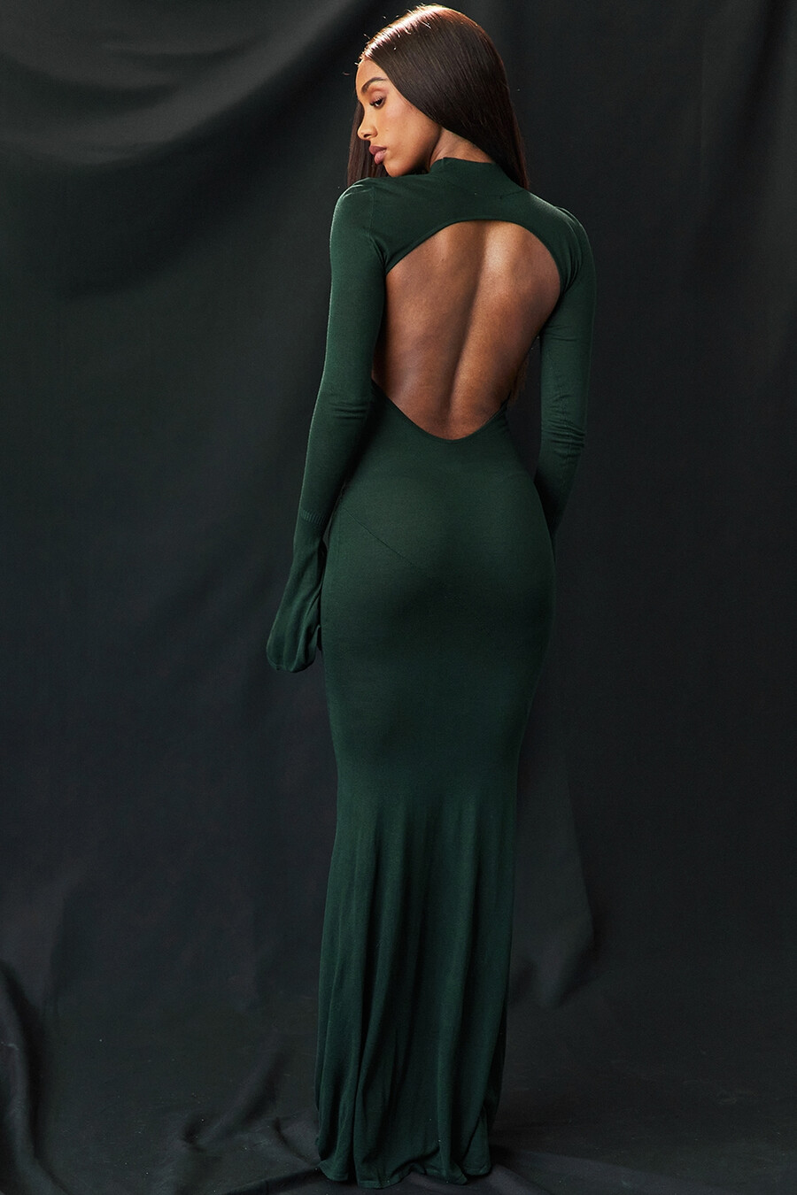 waldgrünes strick-maxikleid
