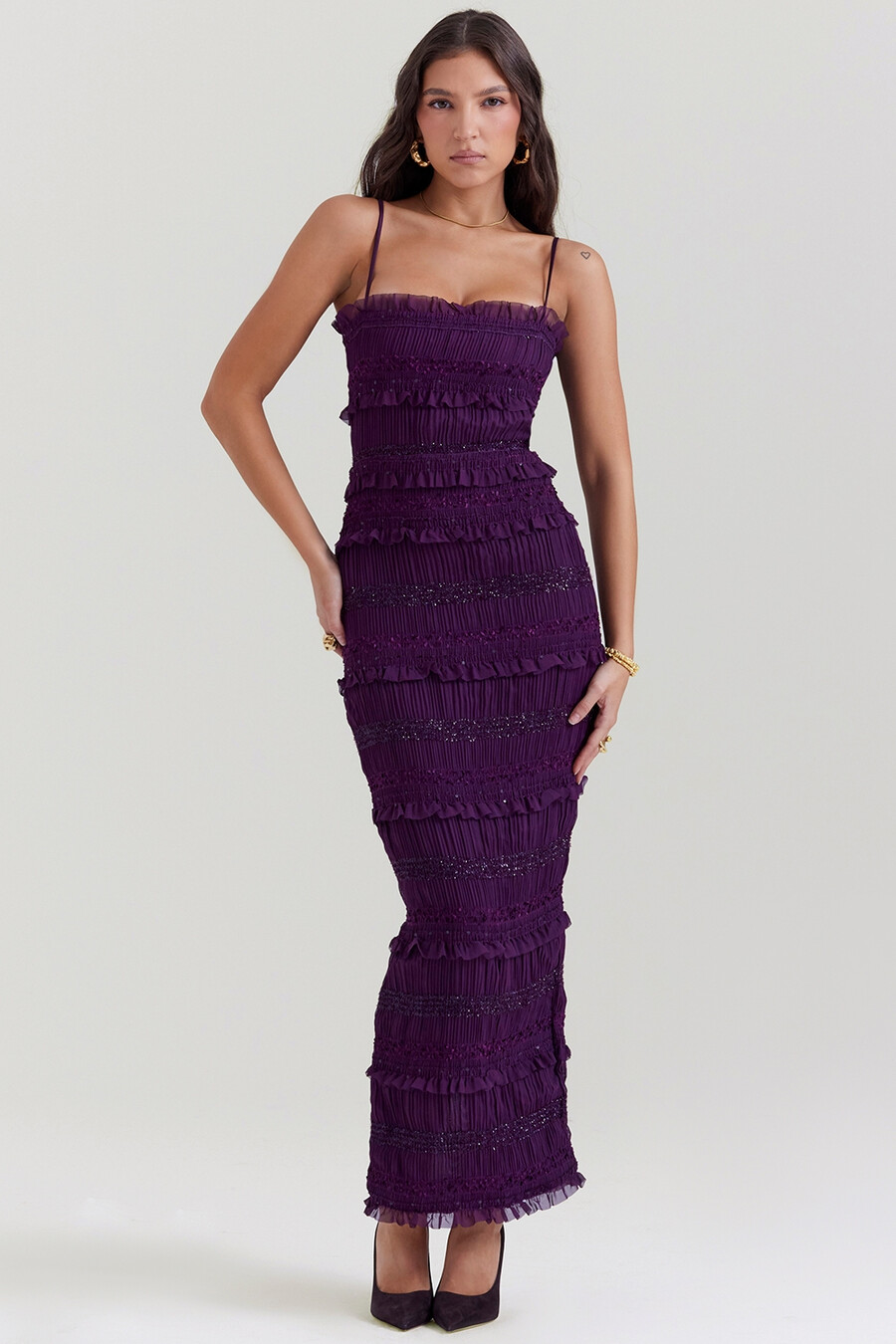 paillettenkleid mit traubenmuster und faltenrock