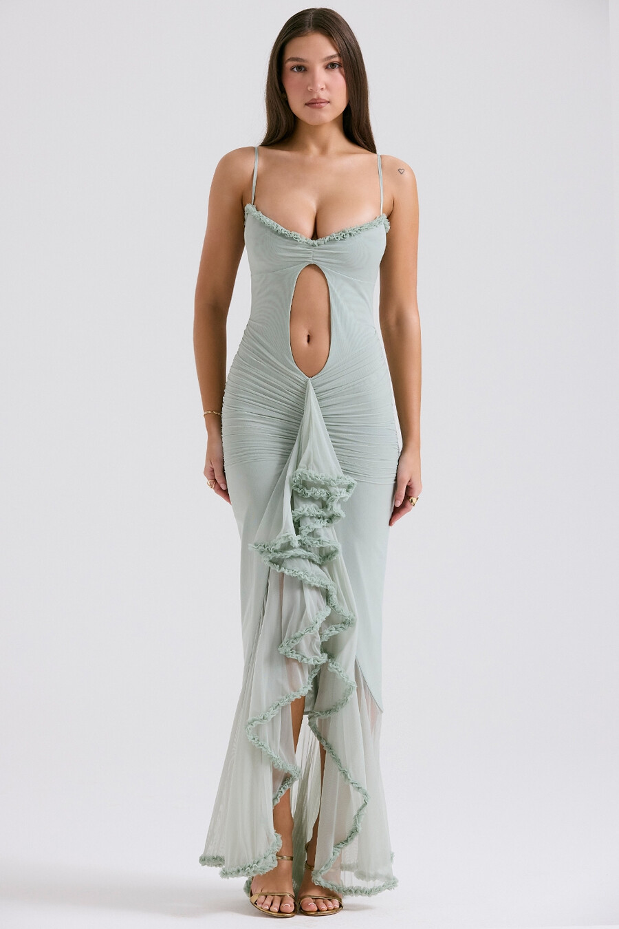 pistazienfarbenes kleid mit rüschen vorne