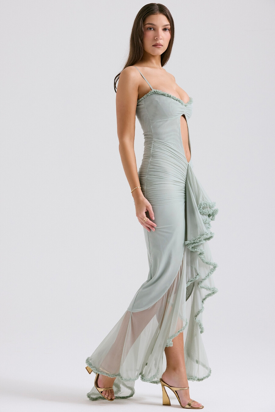 pistazienfarbenes kleid mit rüschen vorne