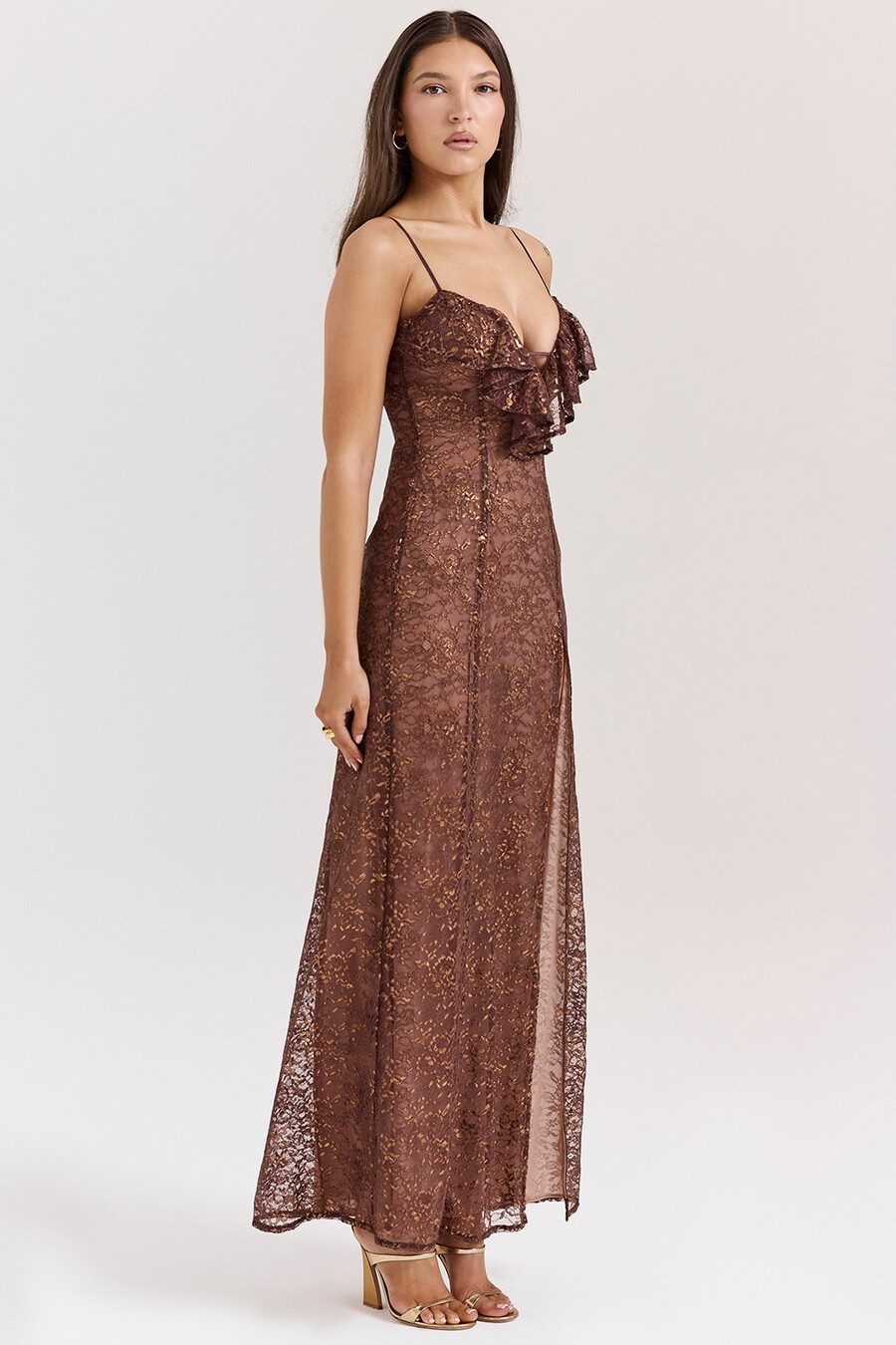 espressofarbenes maxikleid aus spitze