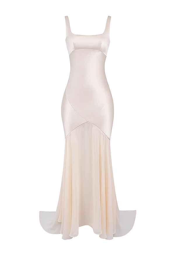champagnerfarbenes chiffon-abendkleid