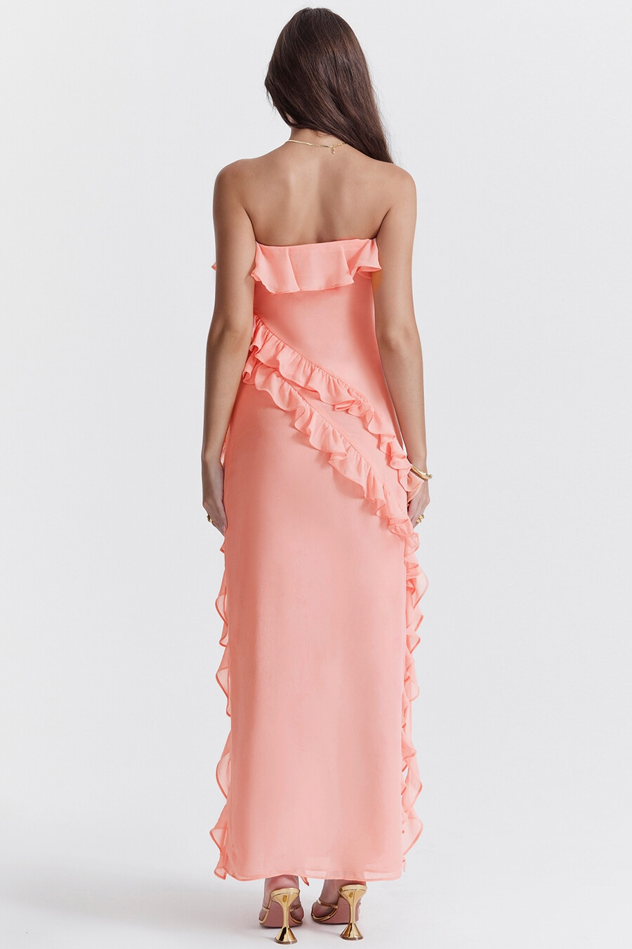 aprikosenfarbenes rüschen-maxikleid