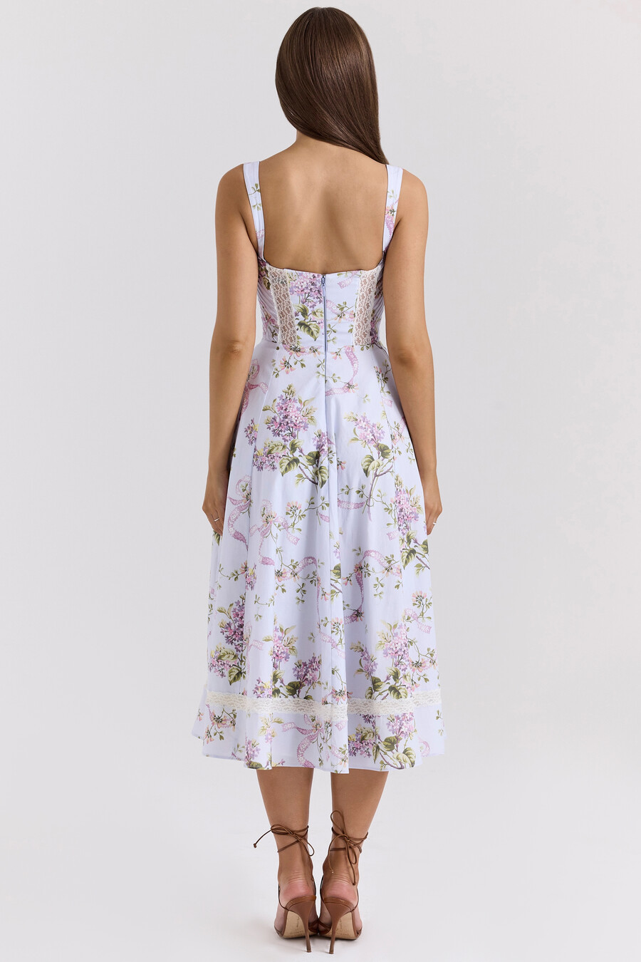 fliederfarbenes baumwoll-midikleid mit blumenmuster