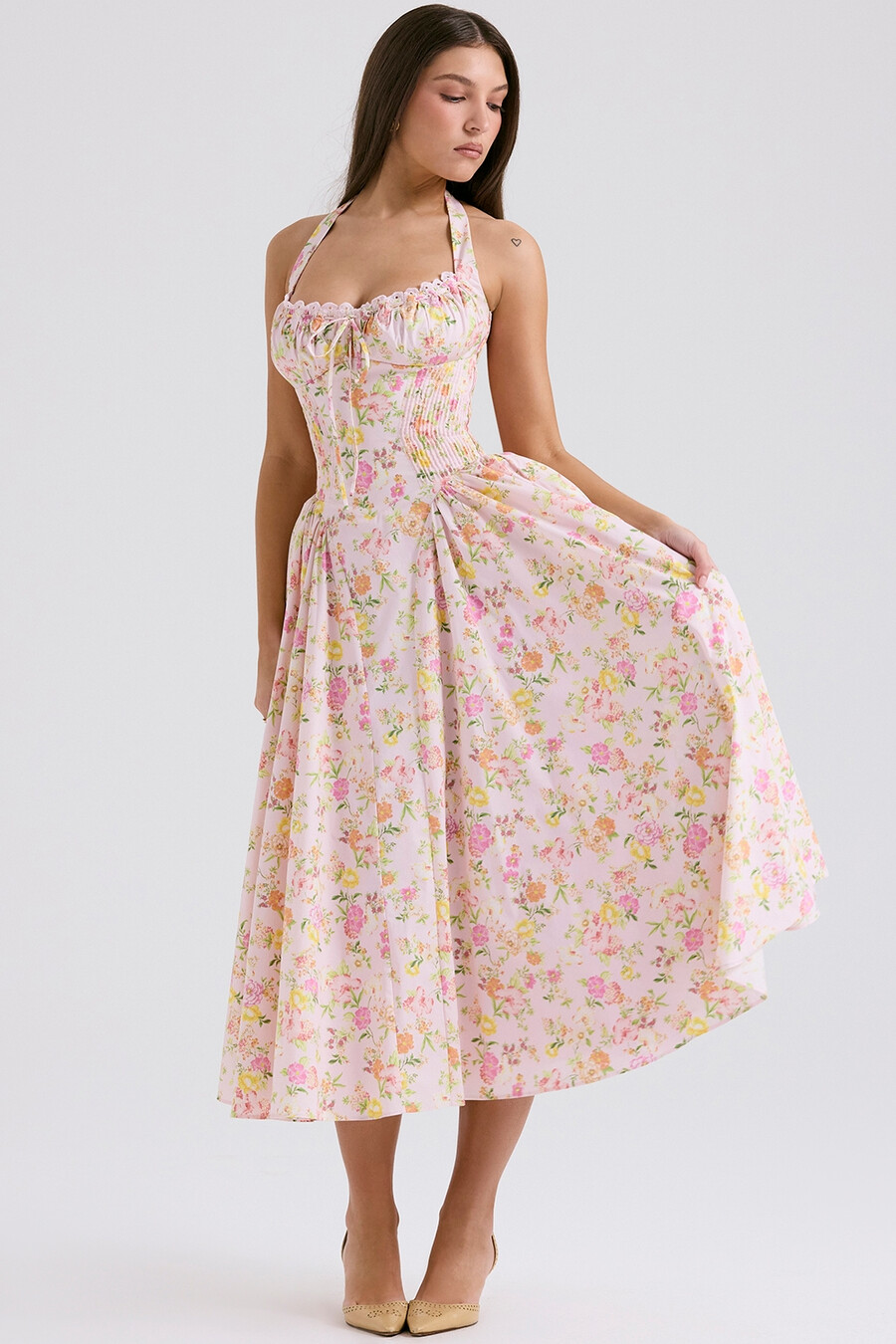 rosa wiesenmuster baumwoll-halterkleid midi-sommerkleid