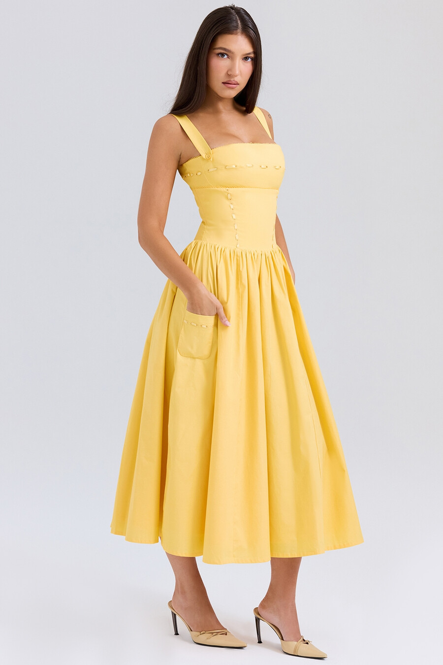 aprikosenfarbenes baumwoll-midikleid
