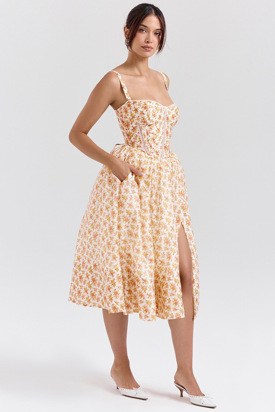 midi-sommerkleid mit korsett und rosenmuster