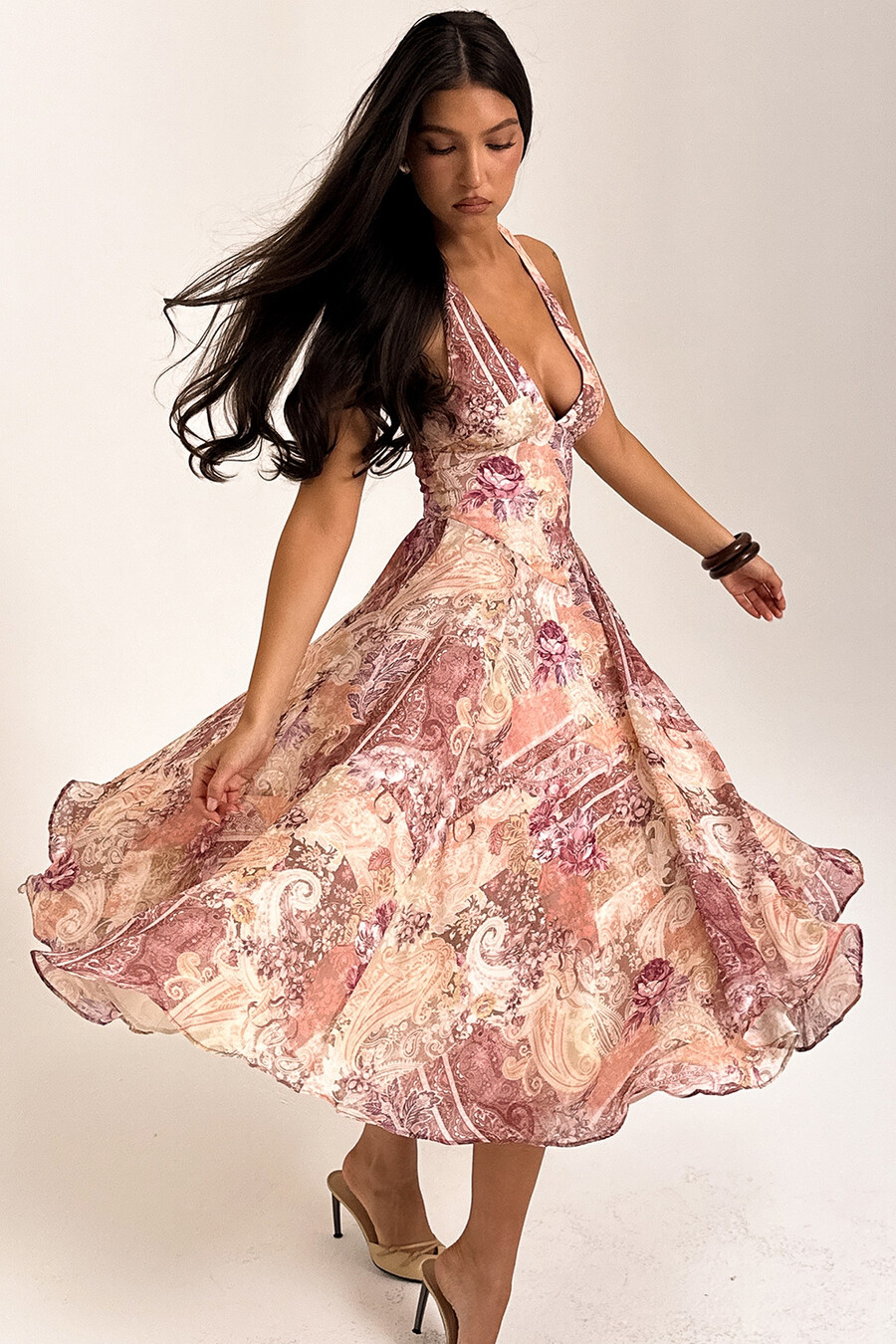 georgette-halterkleid mit paisley-patchwork-print