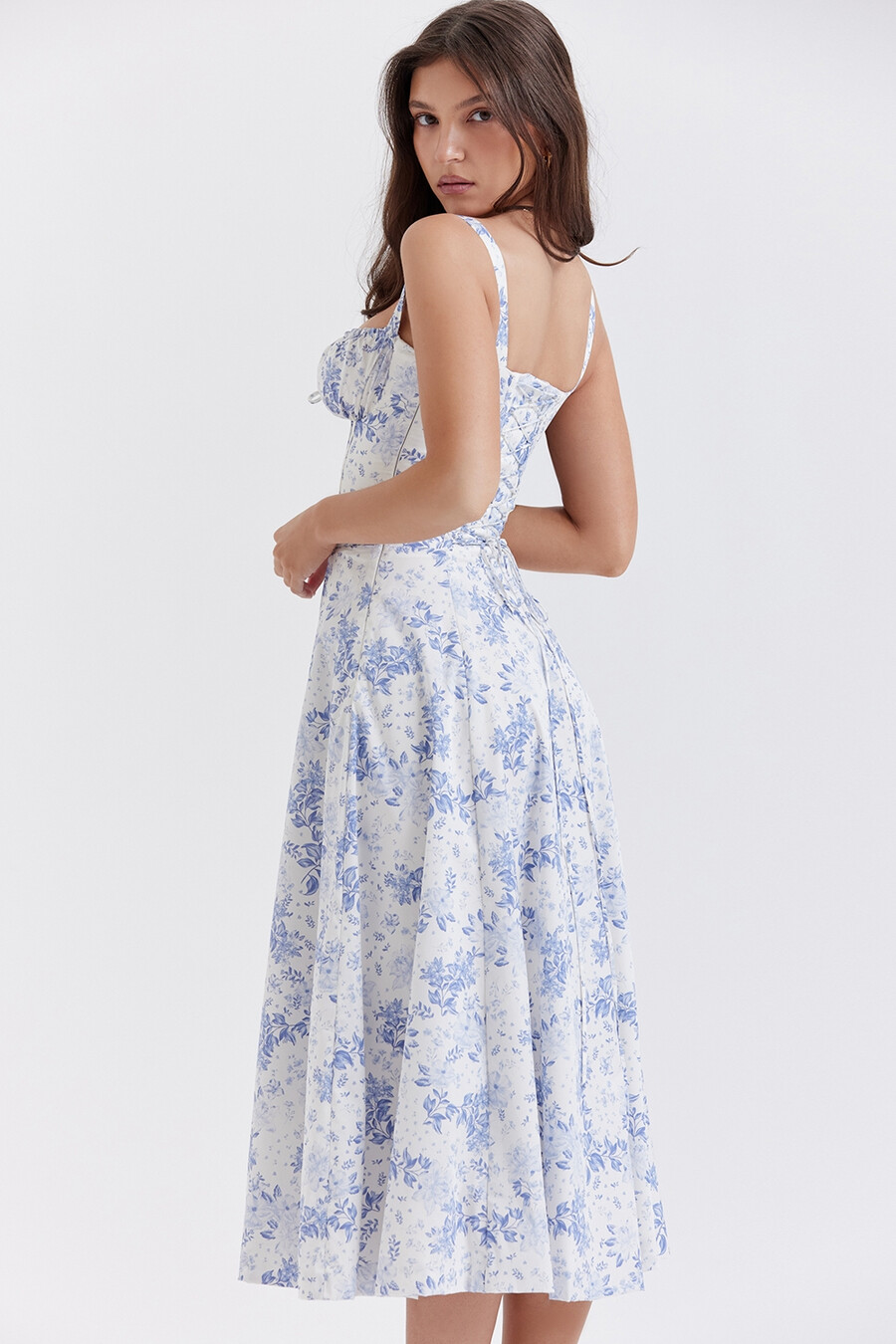 blau gemustertes bustier-sommerkleid