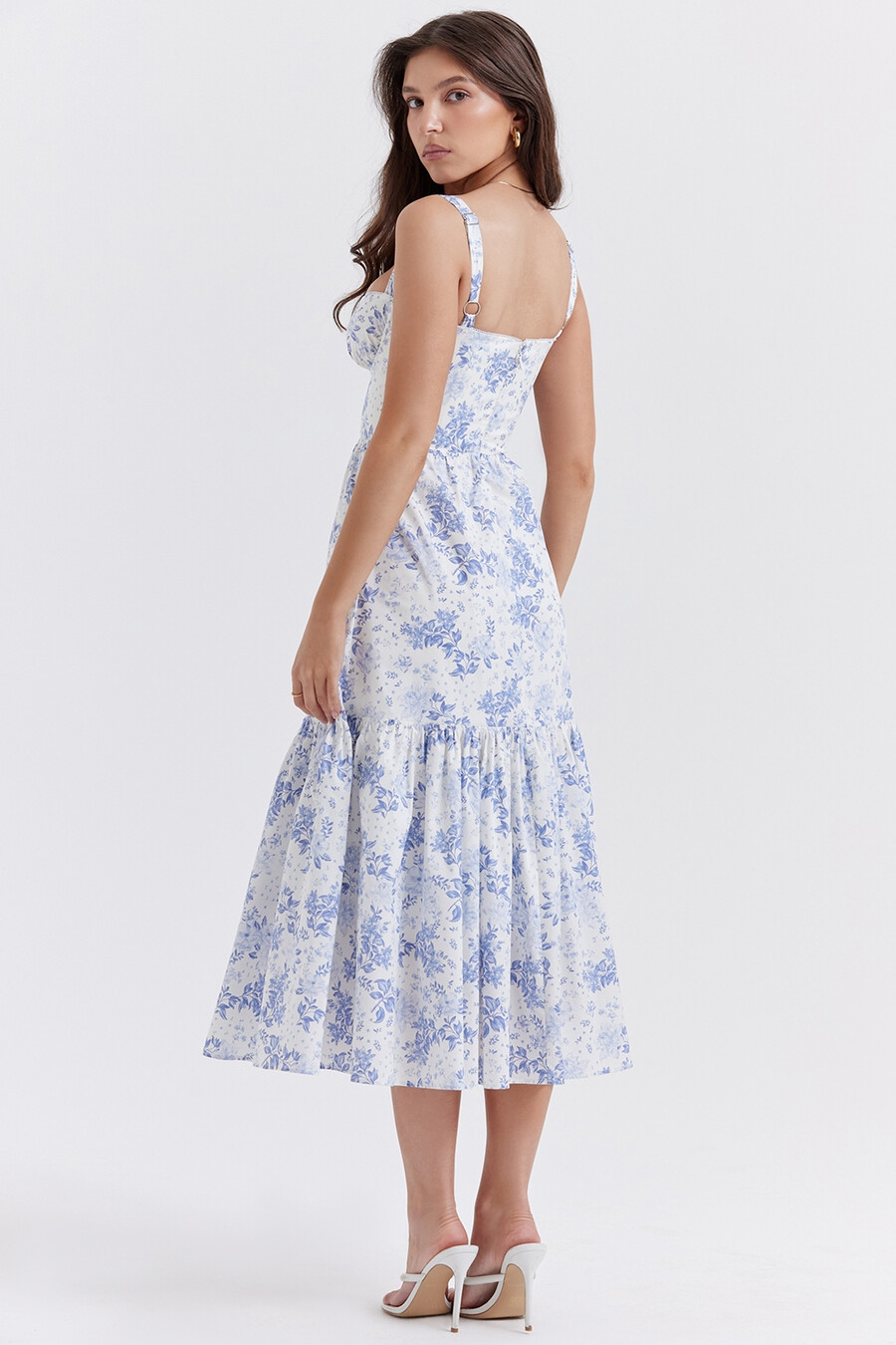 blau gemustertes midi-sommerkleid