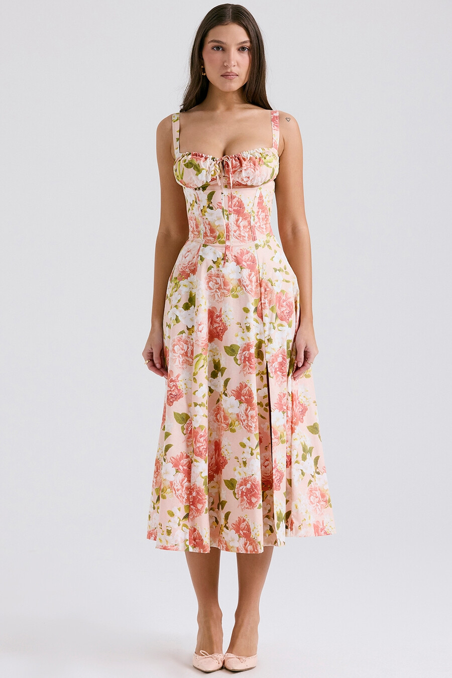 sommerkleid aus baumwolle mit rosa pfingstrosenmuster und bustier-design