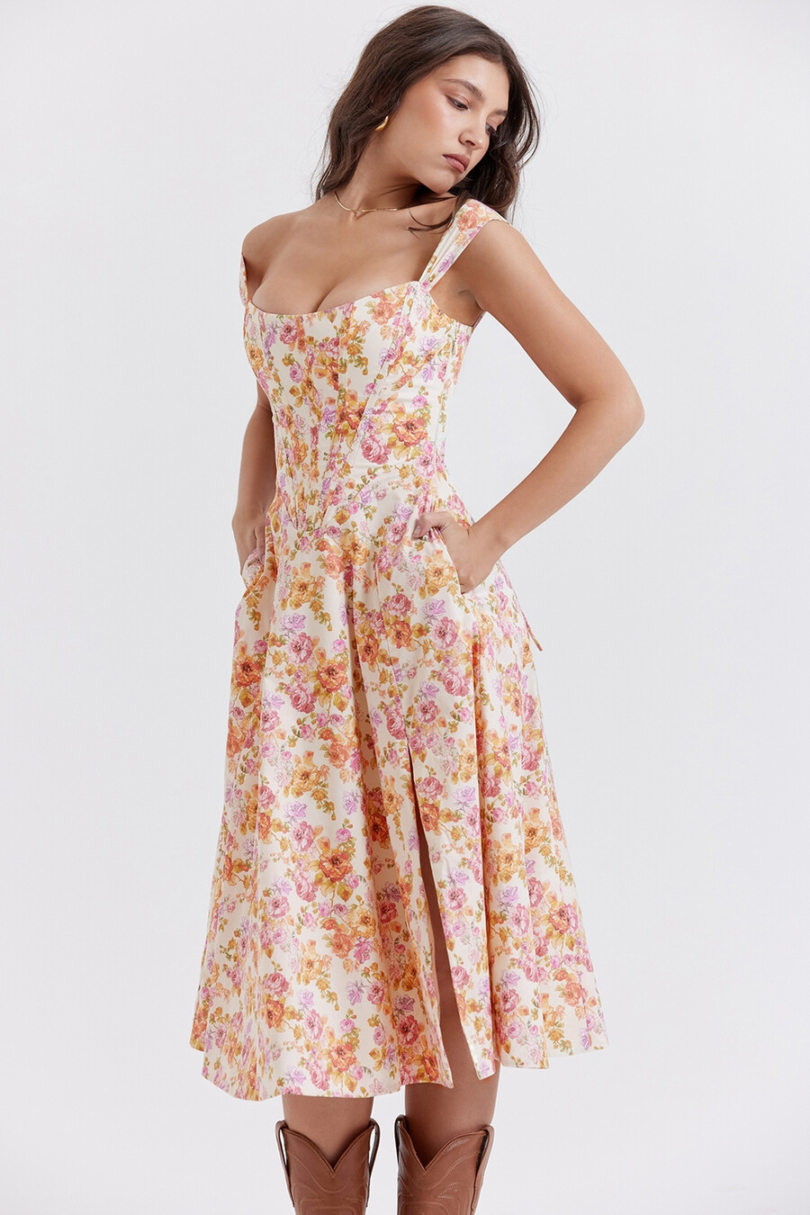 elfenbeinfarbenes geblümtes midi-sommerkleid